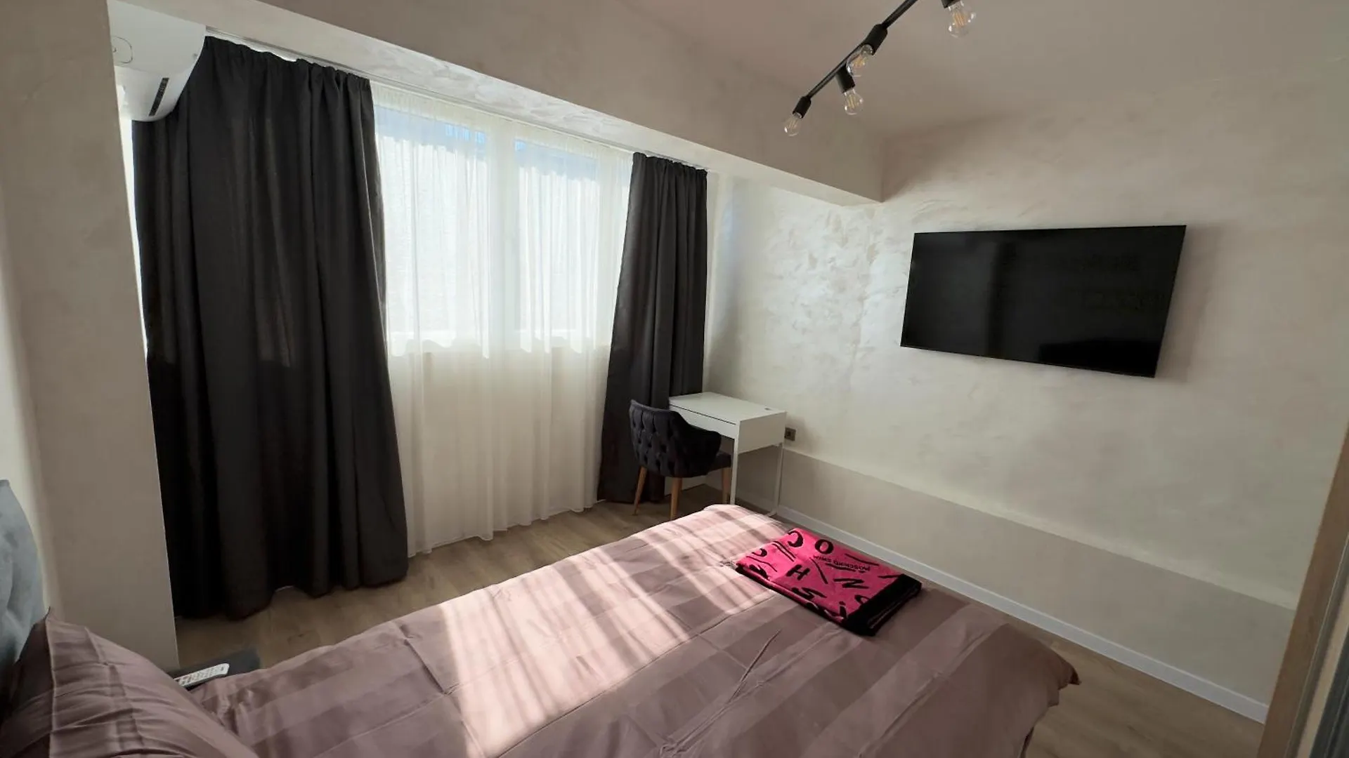 Seaview Lazur Apartment Burgas City 0*,